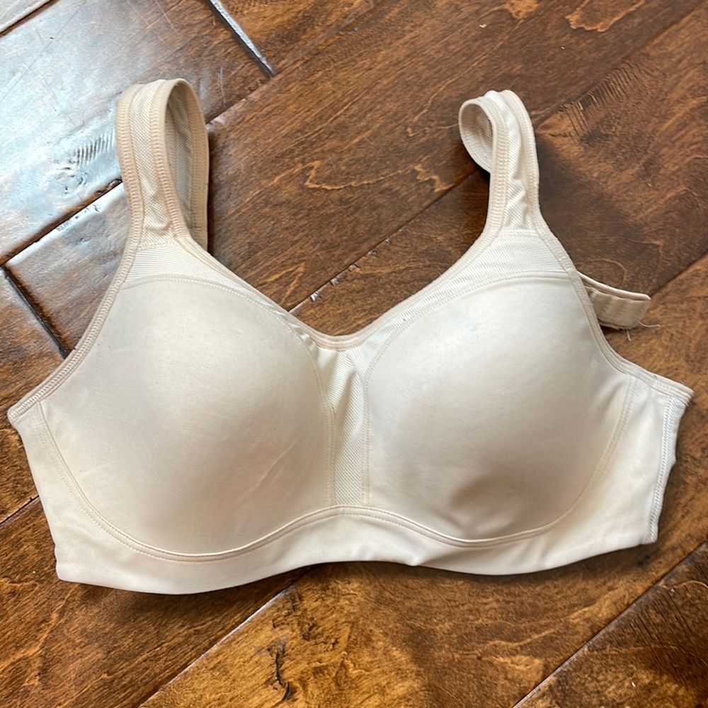 Wacoal Underwire Sports Bra 32 DDD